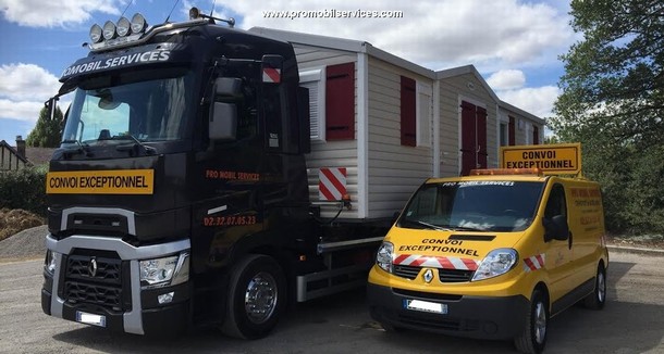 Voiture Pilote pour les transports exceptionnels de 2ème catégorie Voiture Pilote pour les transports exceptionnels de 2ème catégorie